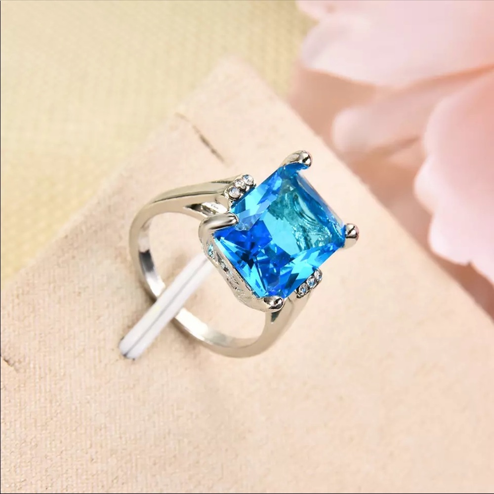 💍Fashion Women’s Ring - Picture 3 of 8